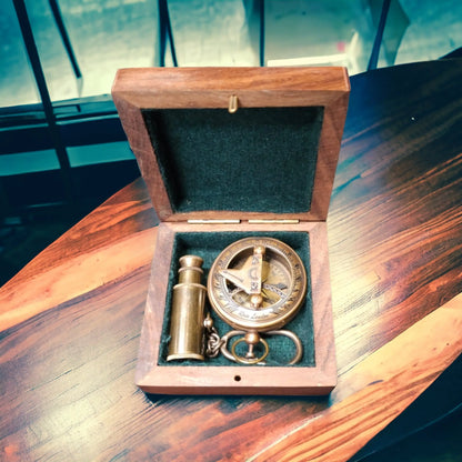 Sundial and telescope keyring in box