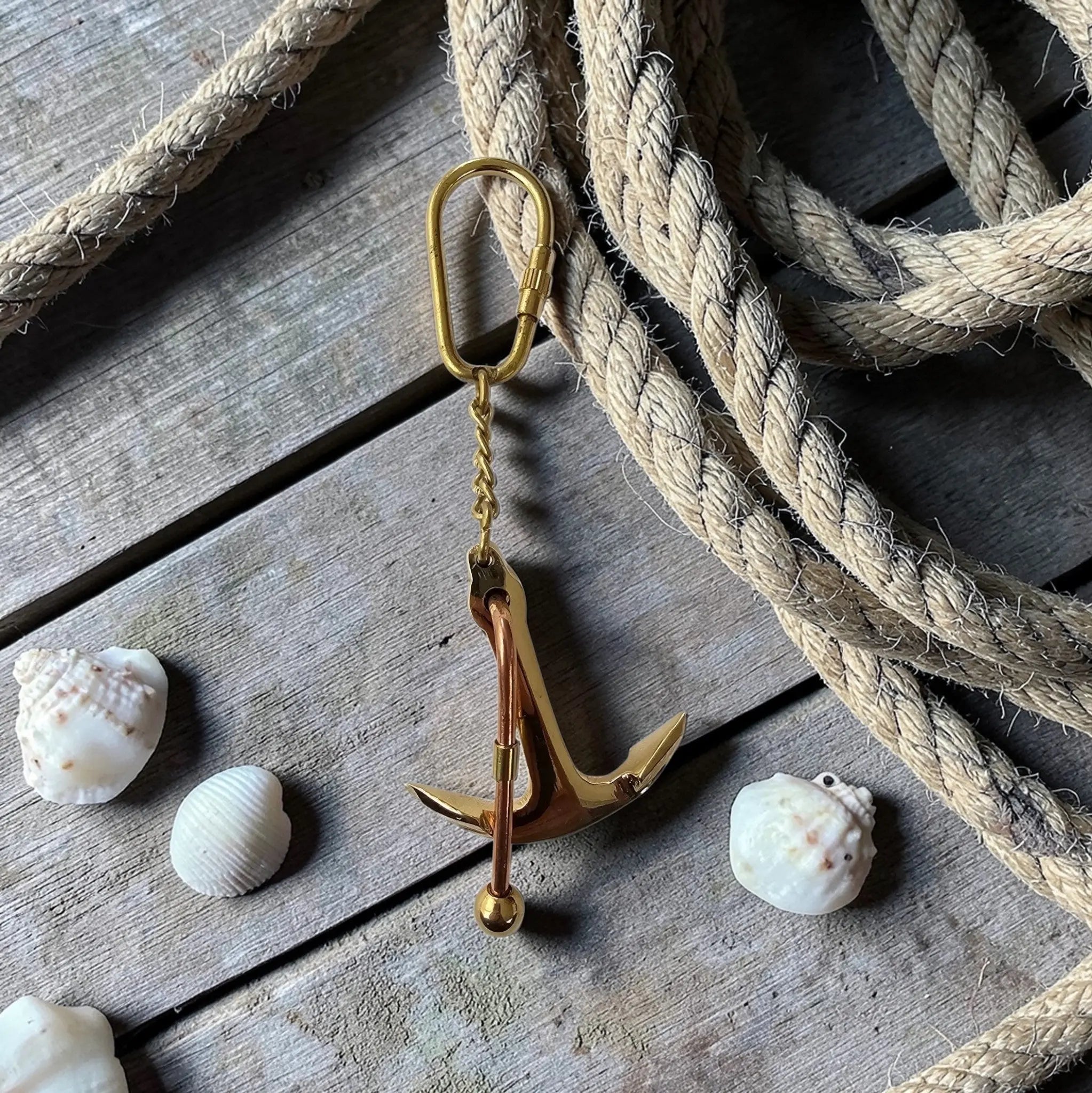 ship's anchor keyring

