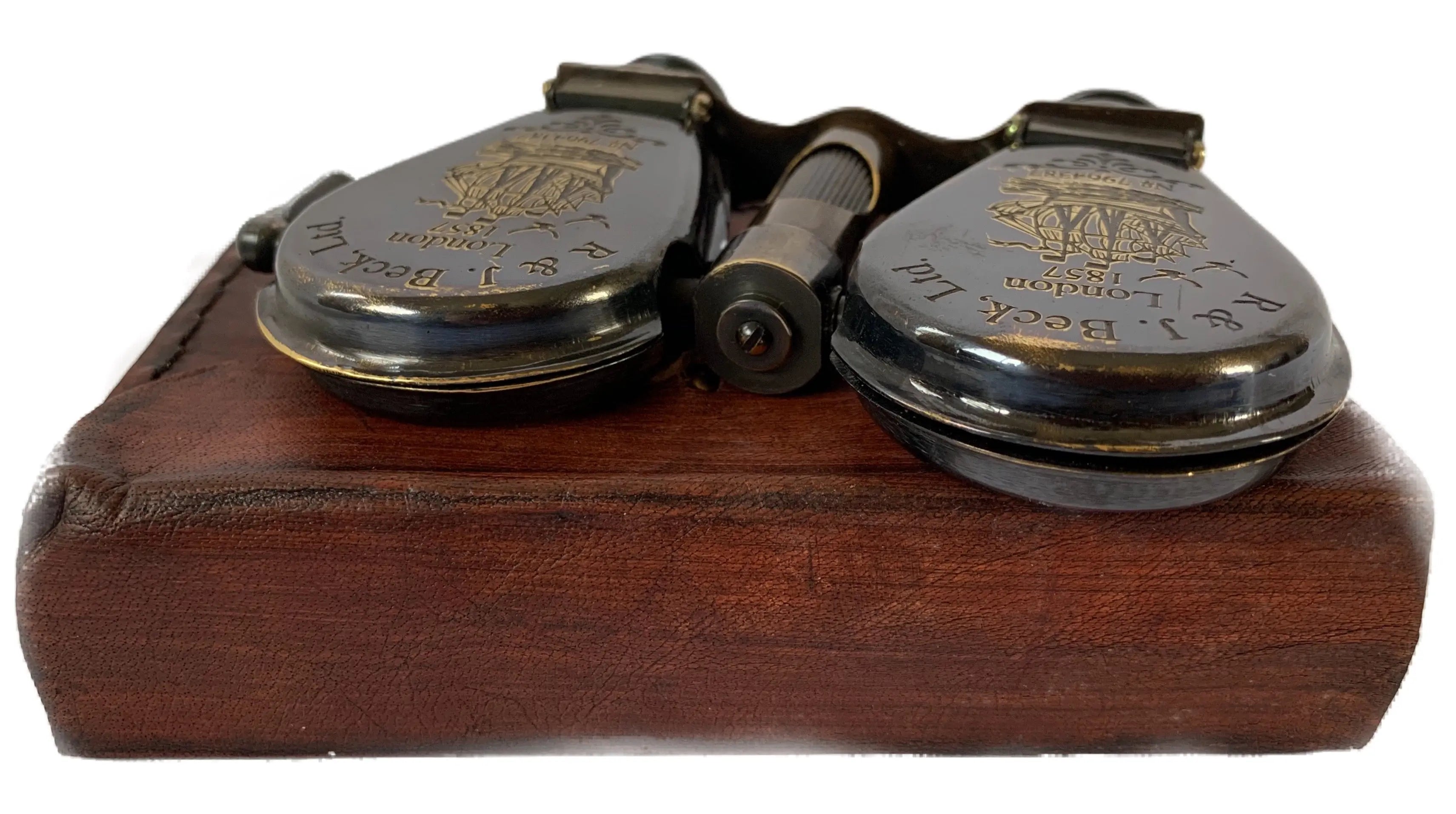 Folding binoculars