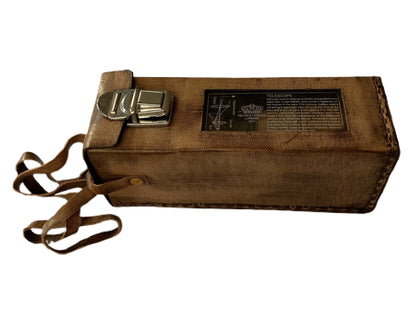 Classic explorer’s telescope in leather case with glass panel
