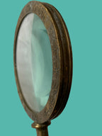 Heavy magnifier