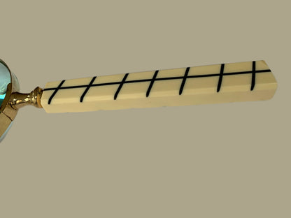 Squarish handle design magnifier mypirateshop